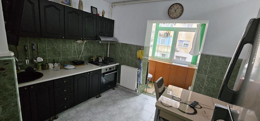 Tomis nord , 3 camere , 2 bai , centrala - 4