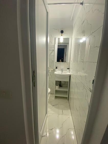 Vând garsonieră zona Tomis Nord - 2