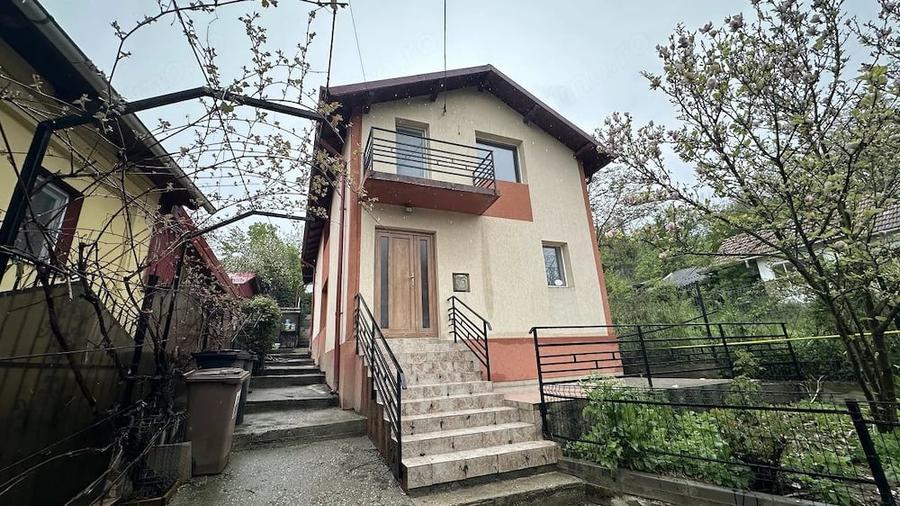 Casă cu 3 camere cu Teren 1397 Mp în Ștefănești