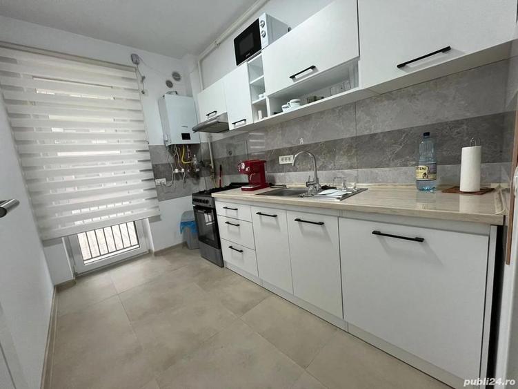 Proprietar inchiriez apartament 2camere - 4
