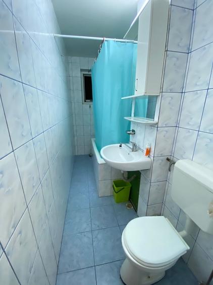 1 Decembrie - Metrou - 7