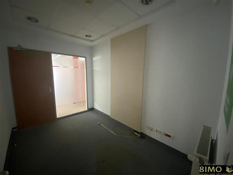 De inchiriat spatiu comercial premium  fost sediu OTP Bank - 7