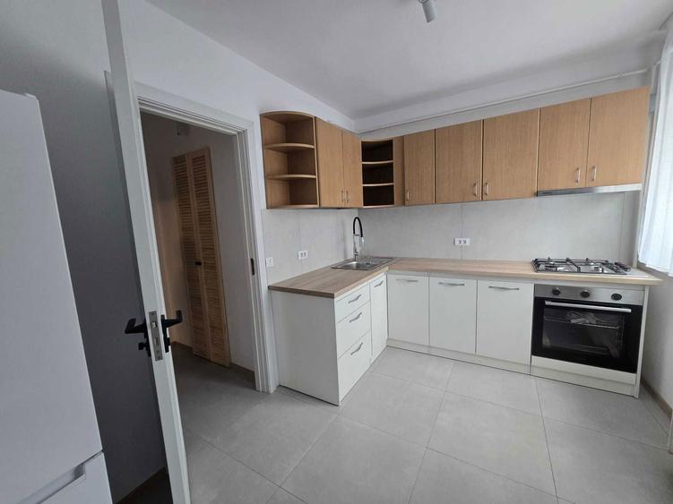 Ap 2Cam prima inchiriere, renovat, bloc T3,langa Gen. Nr. 3 Marasesti - 6