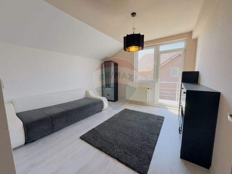 Casă cu 5 camere de vânzare Cartier Orizont 2 Paleu zona Metropolitana - 13