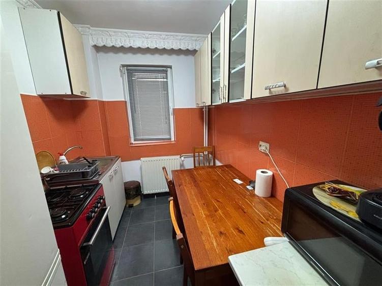 Zona Neagoe Voda - 2 camere - parter - balcon - 8