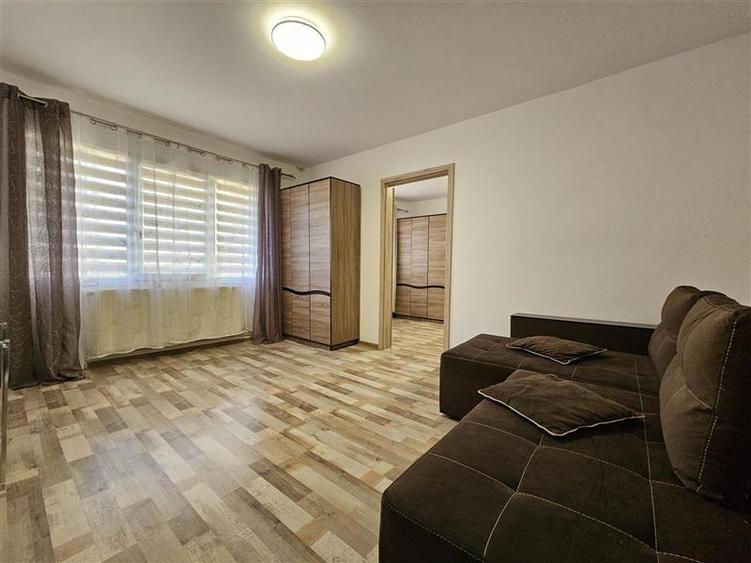 Apartament renovat zona Calea Bucuresti - 1