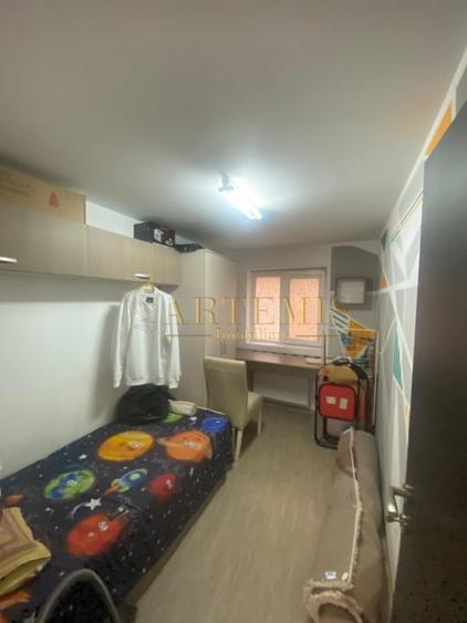 Apartament de 3 camere, decomandat, 54 mp., zona Stefan cel Mare - 7