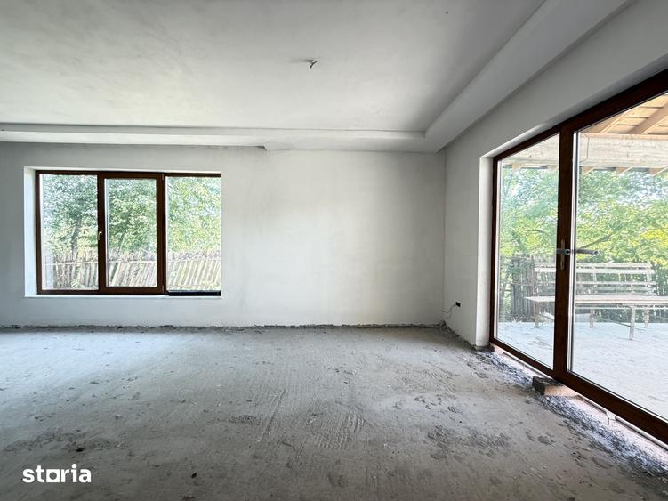 Casă cu 5 camere cu Teren 750 Mp în Ultracentral