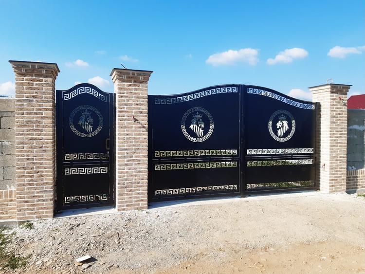 Casă cu 6 camere cu Canalizare în Dumbrava Roșie