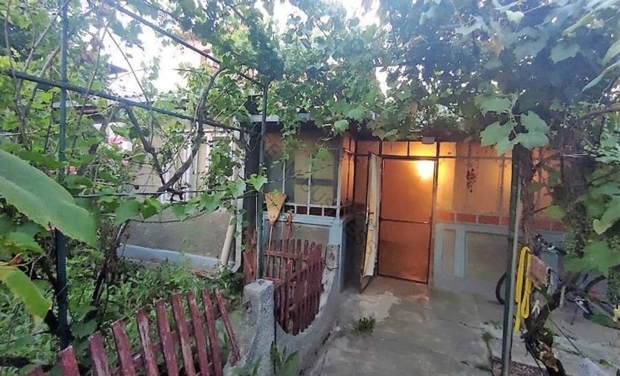 Bucurestii Noi -Bazilescu , de vanzare teren 452 mp cu constructii demolabile . - 6