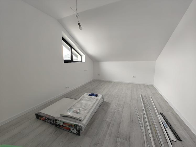 Casă P+E modernă  -  3 dormitoare  -  2 băi  -  347 mp teren - 5