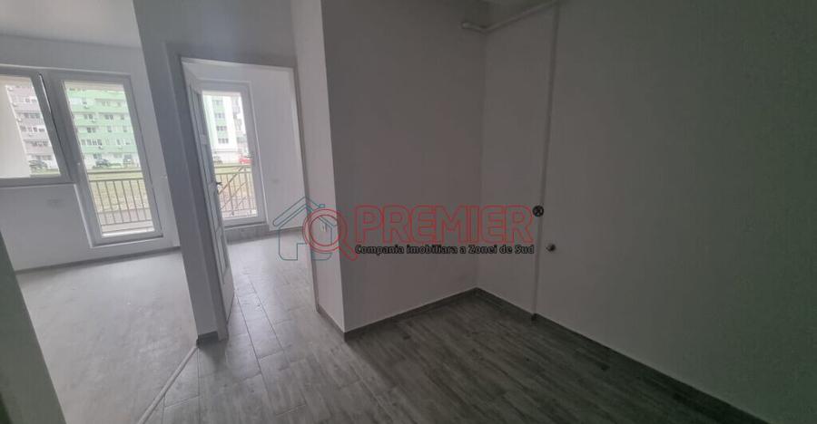 Popesti Leordeni - Solstitiului - Garsoniera - boxa - curte - 8