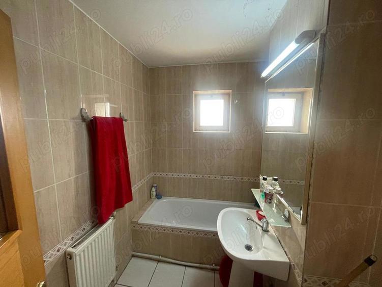 Apartament de vanzare PARTICULAR! - 90 mp, 3 camere, 2 bai - CENTRU Slatina - 1