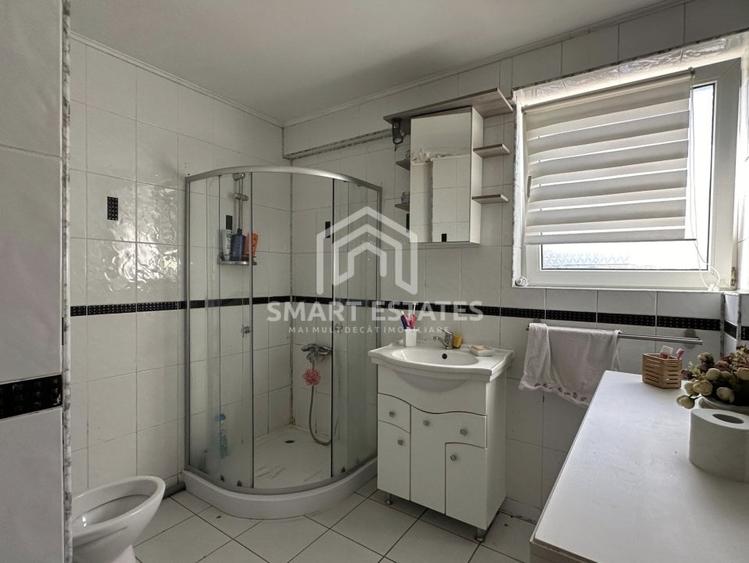 Metrou Mihai Bravu - Vila individuala spatioasa 15 camere - curte 300 mp - 12