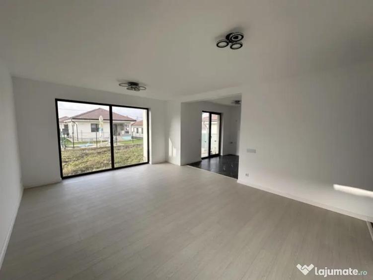 Casa parter, 93.40 mp, zona Exterior Est - 18