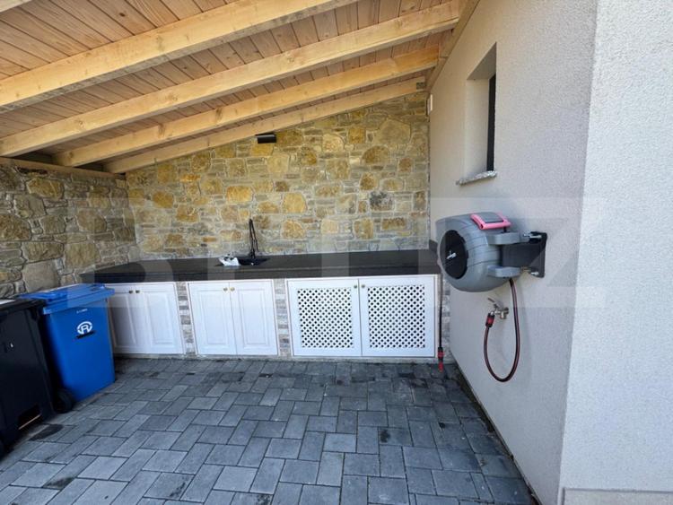 Duplex modern, 107 mp utili, 500 mp teren, zona rezidentiala - 12