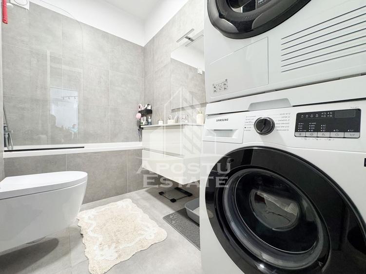 Apartament cu 3 camere semidecomandat, mobilat în Giroc