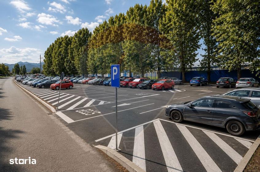 Spațiu comercial, de 3,716 mp, în Central