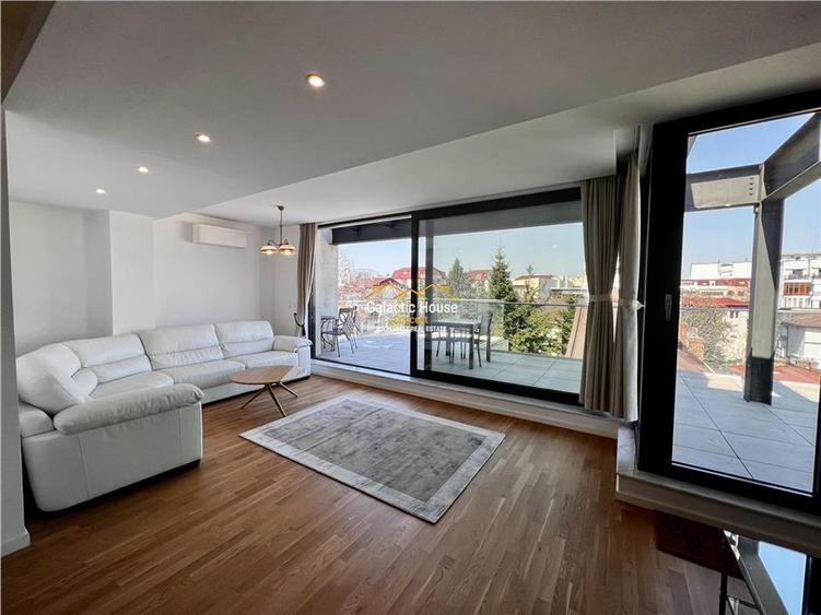 Apartament cu 3 camere decomandat în Dorobanți