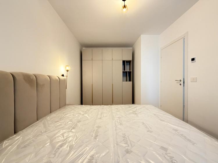 Apartament cu 3 camere decomandat, mobilat în Lipovei