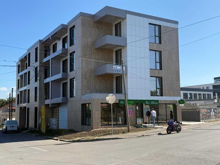 Apartament cu 2 camere decomandat în Palazu Mare