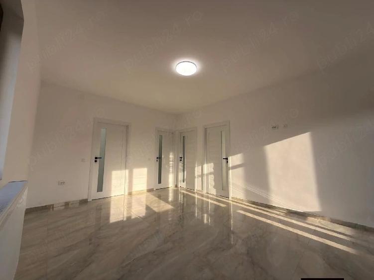 Casă cu Teren 300 Mp în Lumina