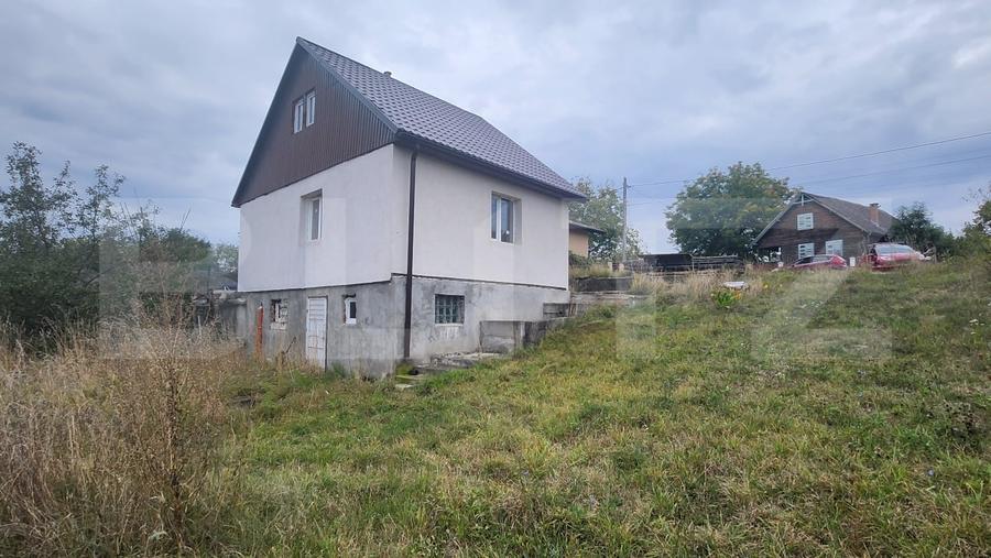 Casă individuală cu 2 camere cu Teren 1500 Mp în Livezeni