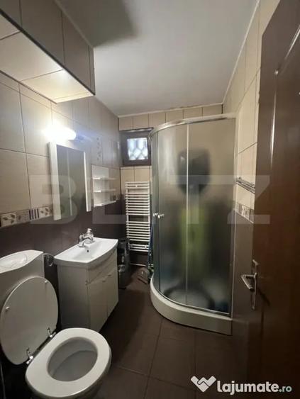 Apartament cu 2 camere semidecomandat în 7 Noiembrie