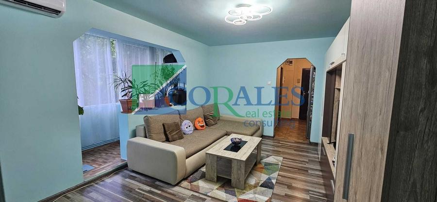 Apartament cu 3 camere semidecomandat, mobilat în Circumvalațiunii