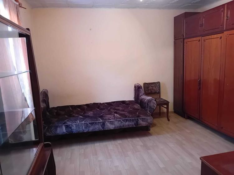 Casă cu 3 camere în Central