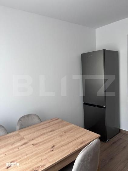 Apartament cu 4 camere decomandat în George Enescu