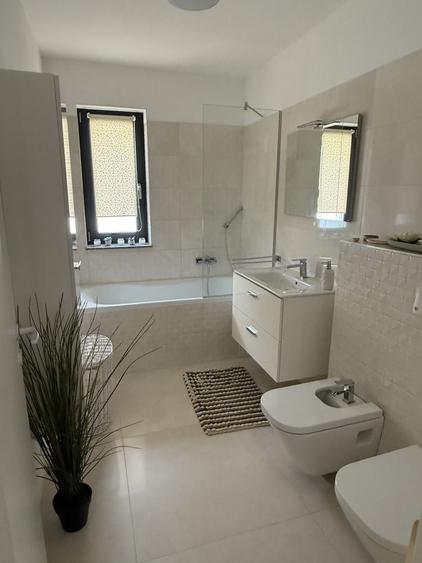 Apartament cu 2 camere decomandat în Dumbrăvița