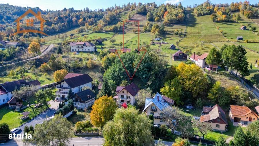 Casă cu 4 camere cu Teren 725 Mp în Șimon