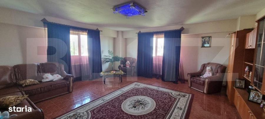 Spațiu comercial, de 600 mp, în Brătășanca
