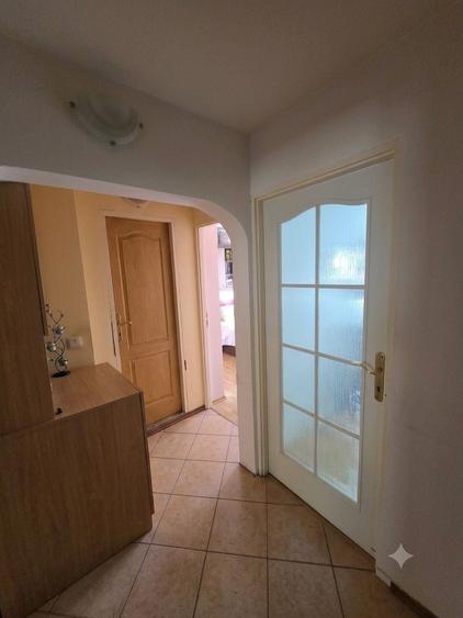 Apartament cu 4 camere semidecomandat în Orizont