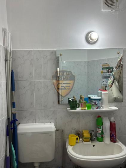 3 Camere, Capitol Bd Mamaia 81mp, 3 balcoane, etaj 4/4, centrala gaz, 2 bai, A/C - 9