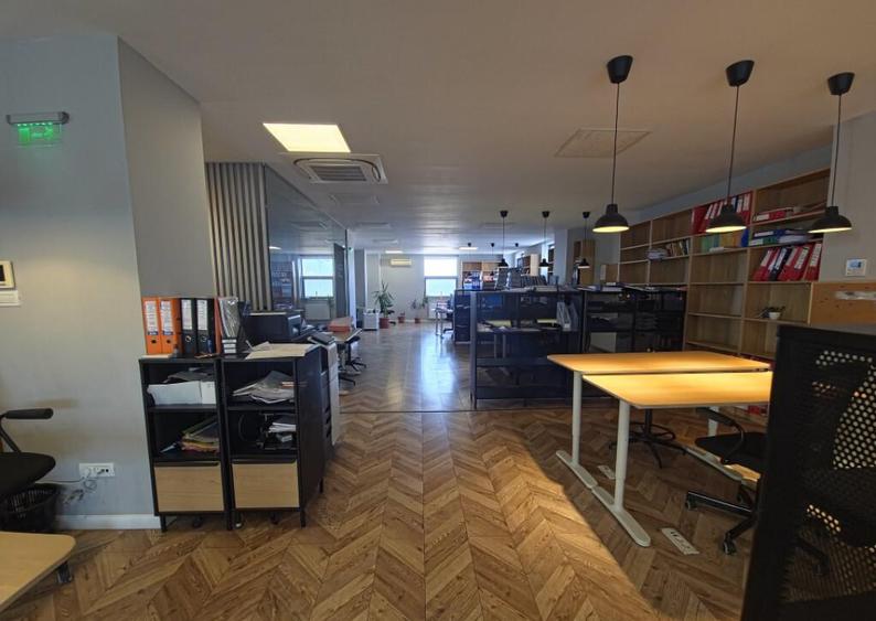 Spa?iu Birouri 200 mp Bld. Mamaia Delfinariu Utilita?i + - 33