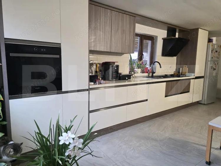 Oaza de Lini?te in Inima Ora?ului: Proprietate Exclusivista cu 2.700 mp Teren - 3