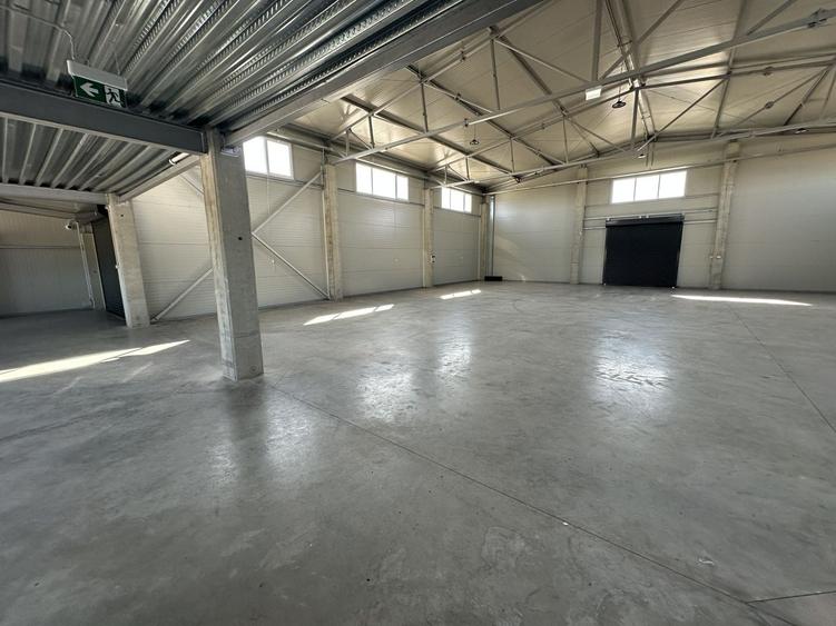 Hala depozitare cu birouri zona de N - 6