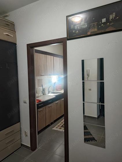 proprietar vand garsoniera mobilata, spatioasa, decomandata, loc de parcare inclus in pret - 5