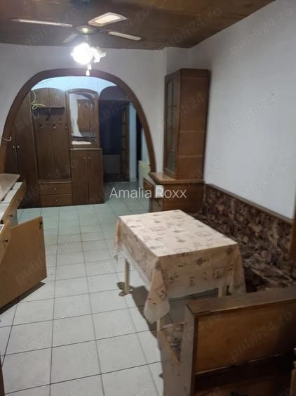 Inchiriez apartament cu 3 camere Inchiriez apartament cu 3 camere