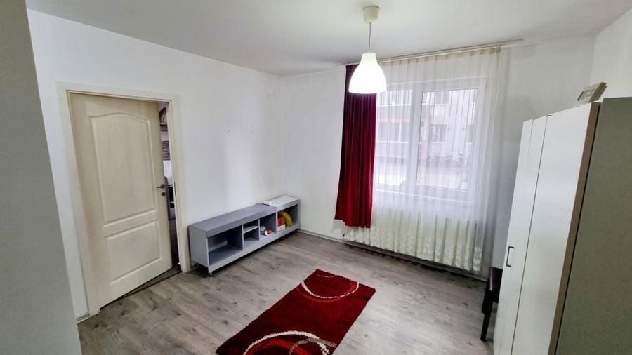 Inchiriez garsoniera in Floresti - 6