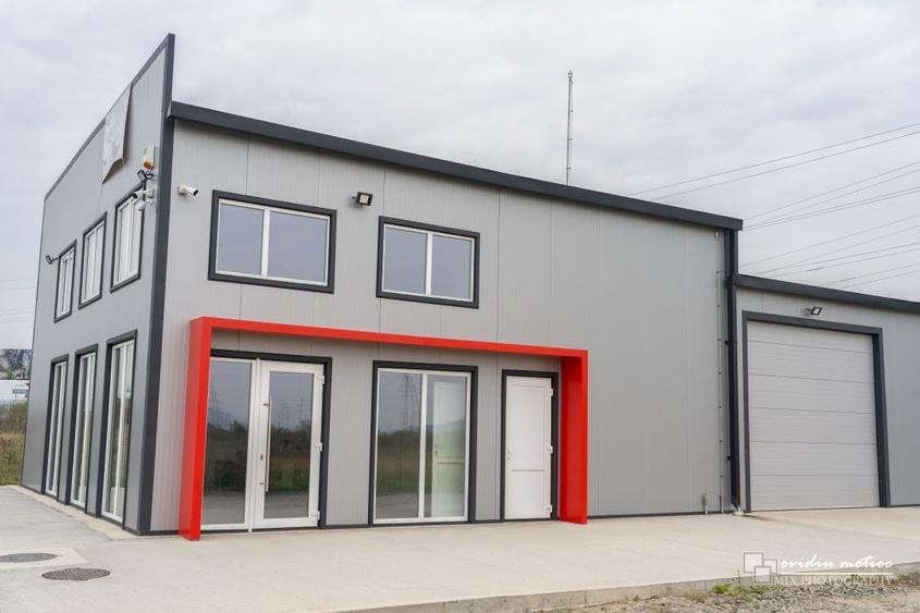 Hala 2022 singur la curte - 16