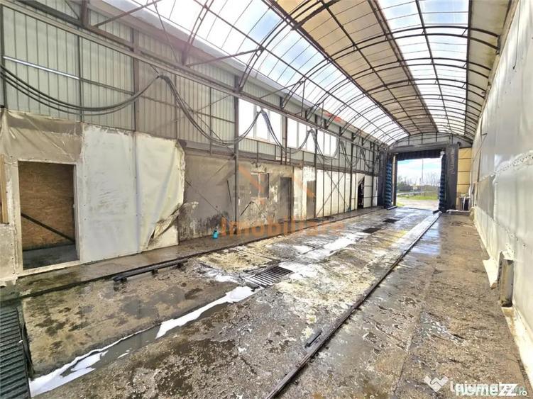 Spațiu comercial, de 240 mp, în Tinăud