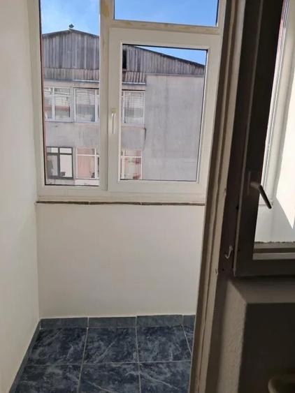 Apartament cu 1 camera, etaj 4/5, zona Nicolina - 2