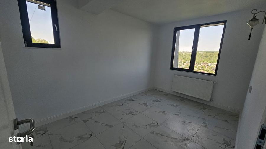 Apartament de vanzare 7 camere Sararie - 6