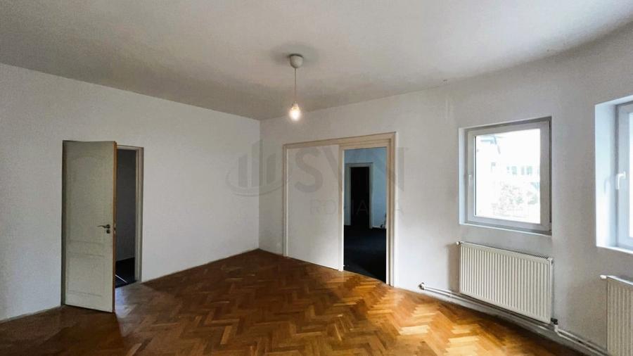 REV2004169 Vila 8 camere l teren 372mp l Luxuria - 4