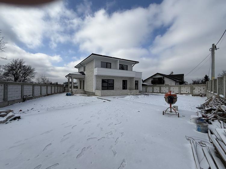 Vand casa in Aroneanu in cenntru - 4