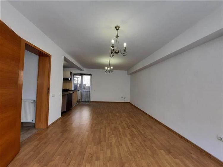 Casa cu 4 camere,105 mp, situata in cartierul Europa! - 2