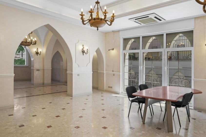 Vila de inchiriat cu 13 camere langa Bulevardul Lascăr Catargiu - 11